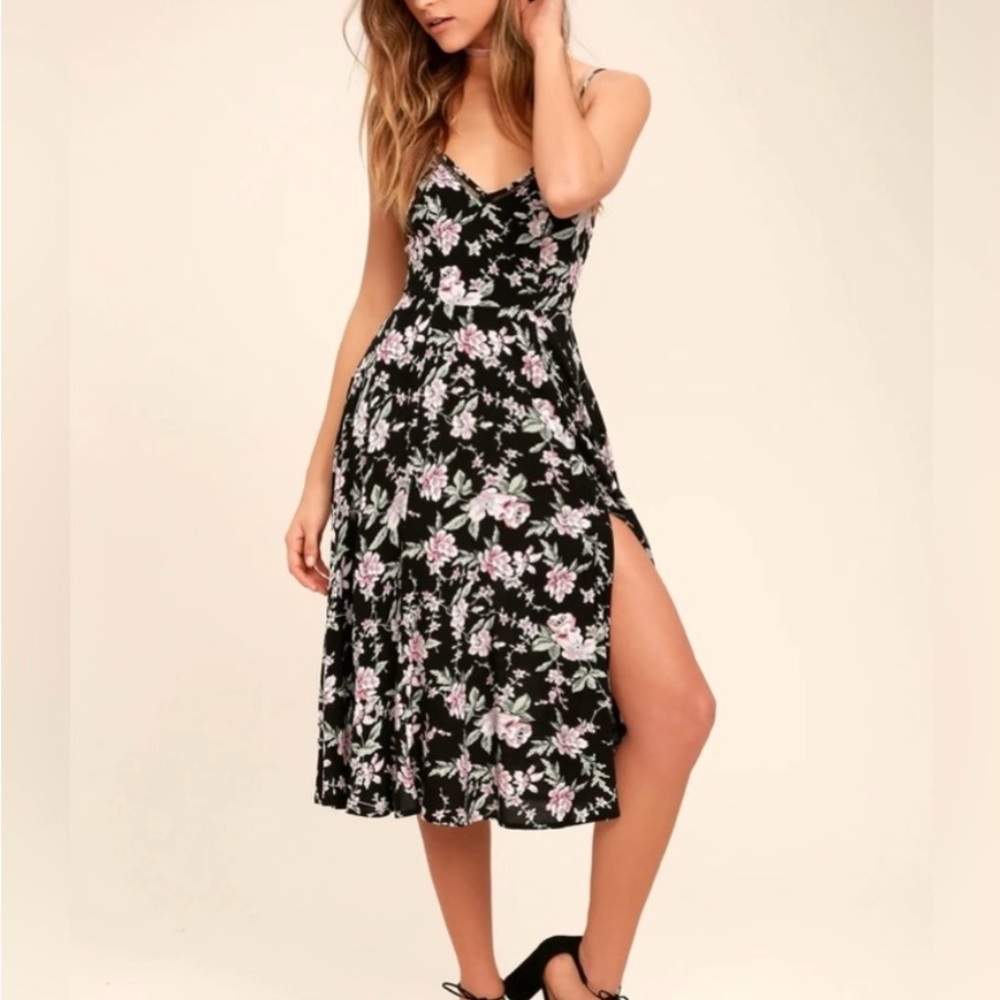 Lulu's Elegant Black Floral Dress